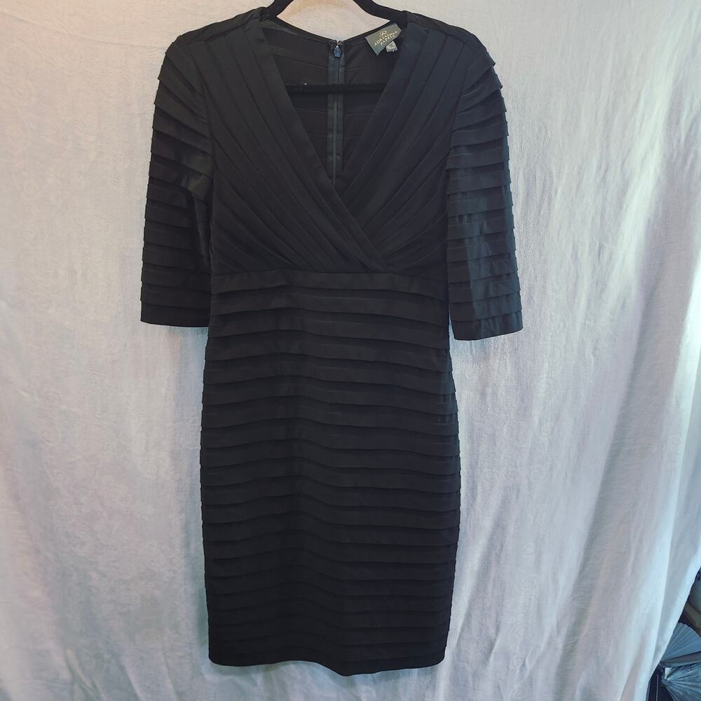 Adrianna Papell Dress Sz 12 Black Knee Length Closet Staple Short Sleeve Pleated